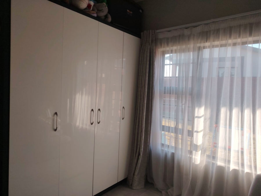 3 Bedroom Property for Sale in Vorna Valley Gauteng