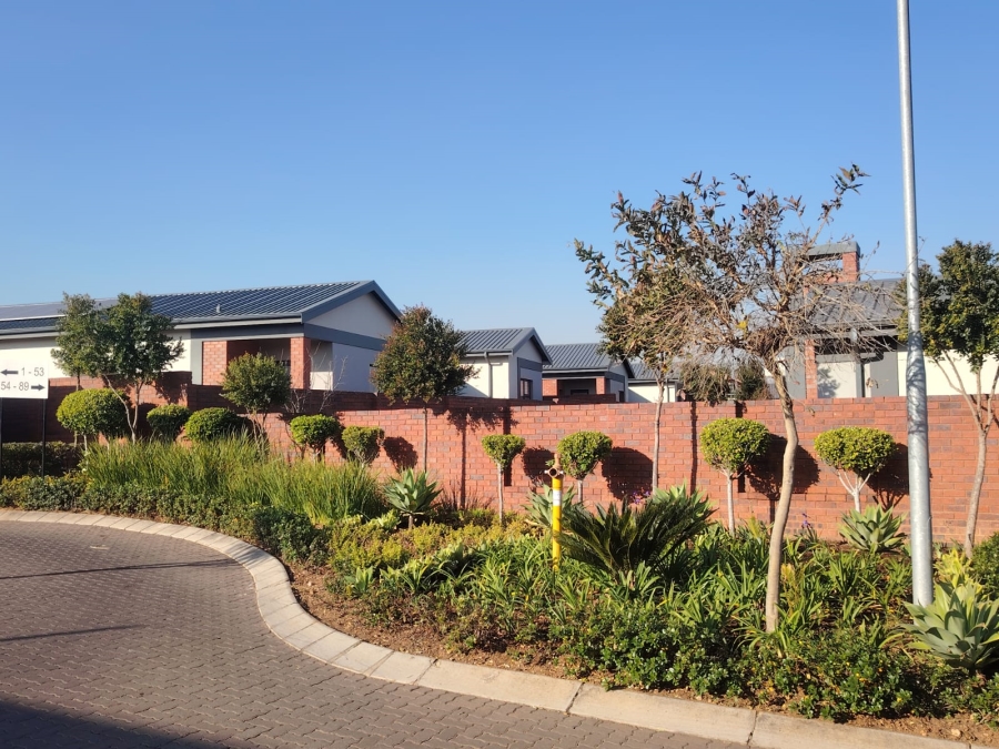3 Bedroom Property for Sale in Vorna Valley Gauteng