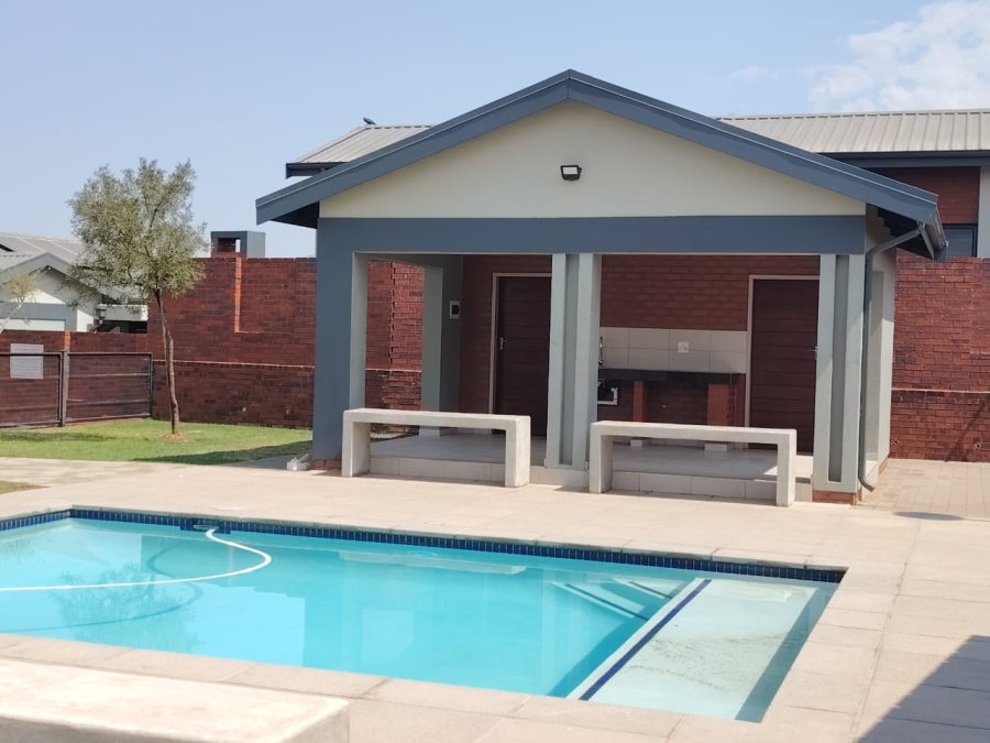 3 Bedroom Property for Sale in Vorna Valley Gauteng