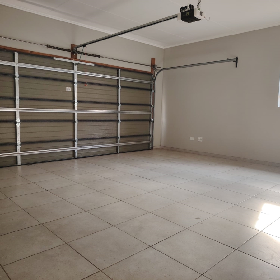 3 Bedroom Property for Sale in Vorna Valley Gauteng