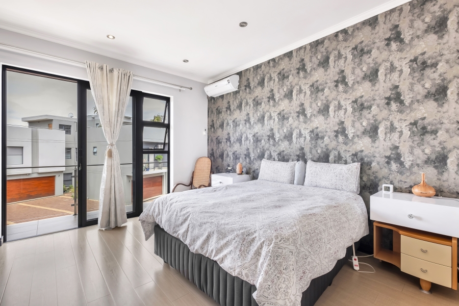 To Let 3 Bedroom Property for Rent in Emmarentia Gauteng