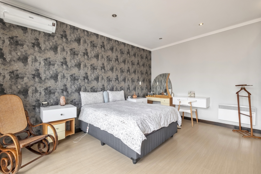 To Let 3 Bedroom Property for Rent in Emmarentia Gauteng