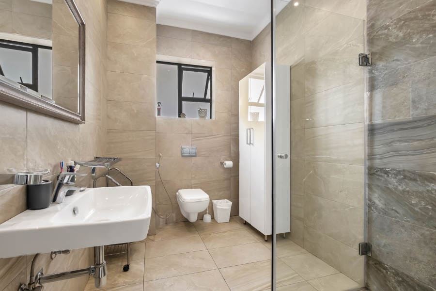 To Let 3 Bedroom Property for Rent in Emmarentia Gauteng