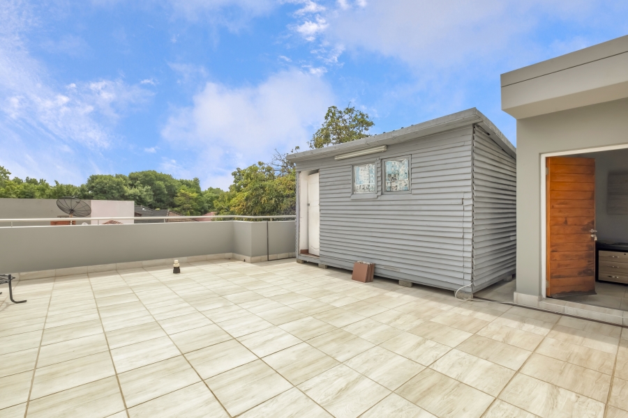 To Let 3 Bedroom Property for Rent in Emmarentia Gauteng