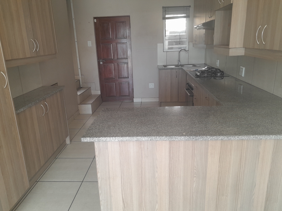 To Let 2 Bedroom Property for Rent in Mayberry Park Gauteng