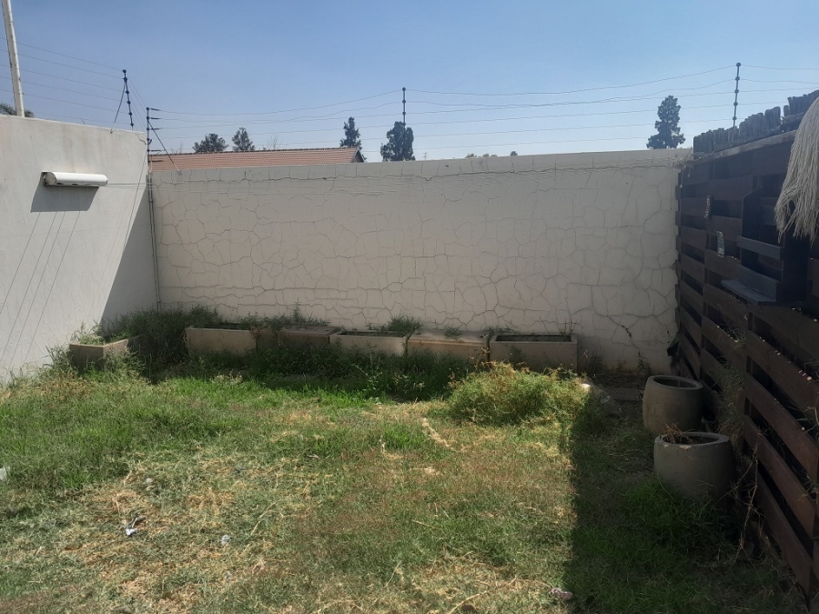 To Let 2 Bedroom Property for Rent in Mayberry Park Gauteng
