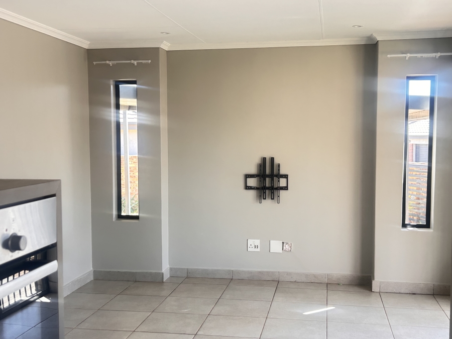 3 Bedroom Property for Sale in Cosmo City Gauteng