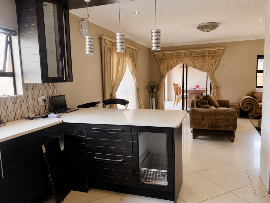 3 Bedroom Property for Sale in Vanderbijlpark SE 6 Gauteng