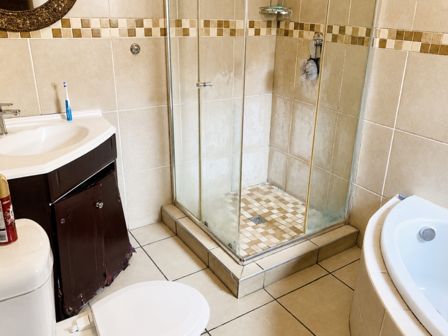 3 Bedroom Property for Sale in Vanderbijlpark SE 6 Gauteng