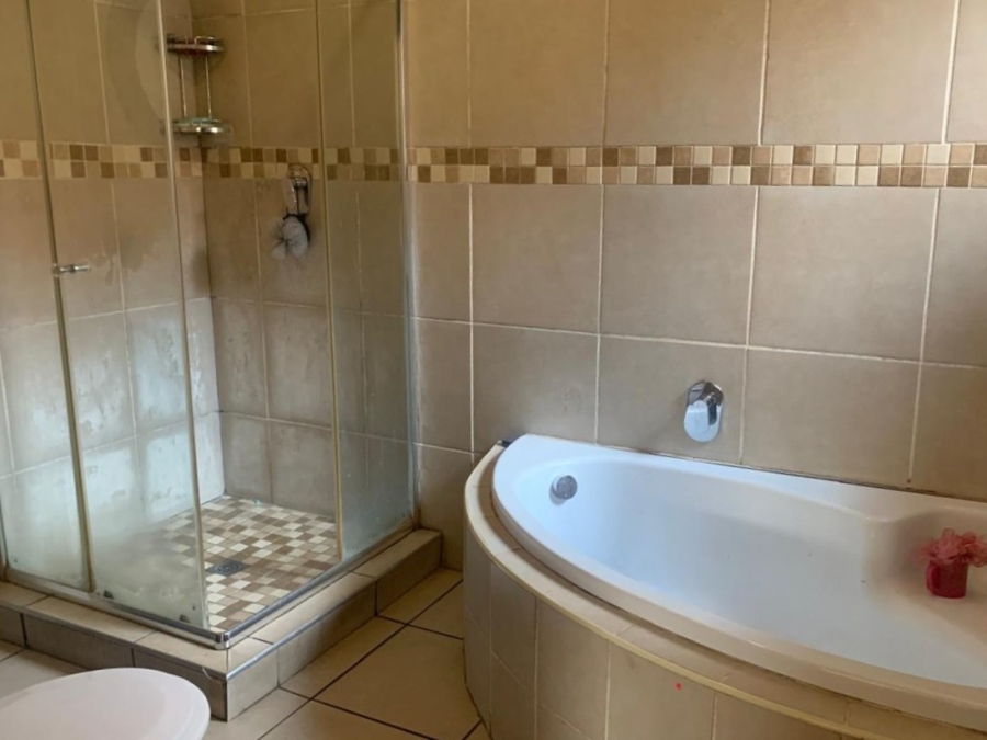 3 Bedroom Property for Sale in Vanderbijlpark SE 6 Gauteng