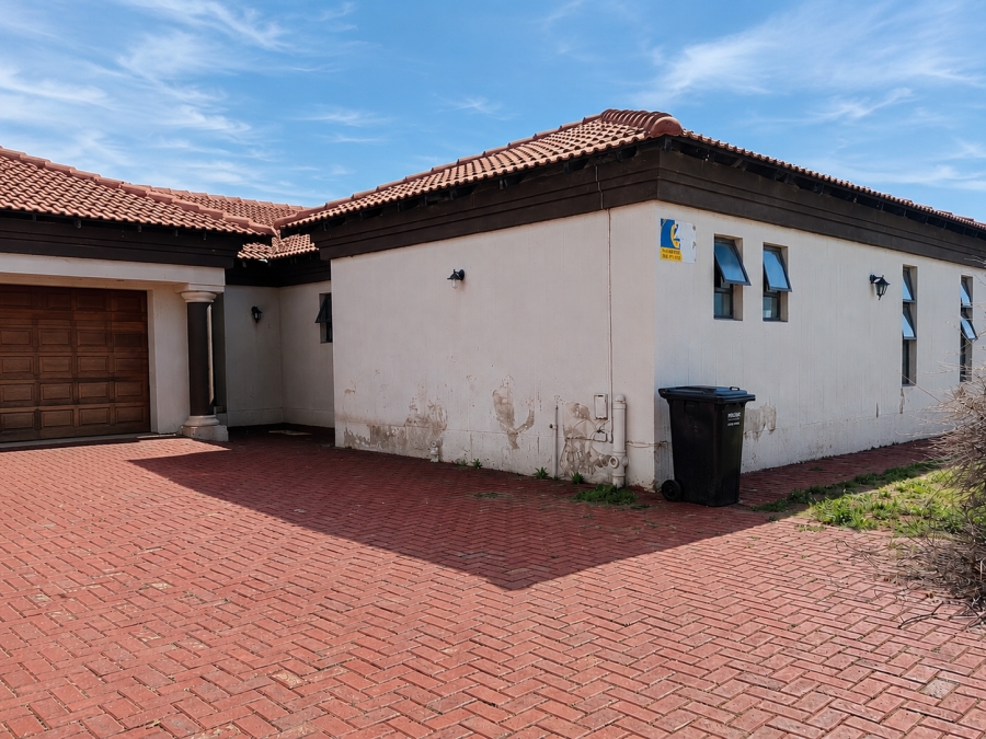 3 Bedroom Property for Sale in Vanderbijlpark SE 6 Gauteng