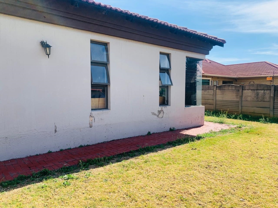 3 Bedroom Property for Sale in Vanderbijlpark SE 6 Gauteng