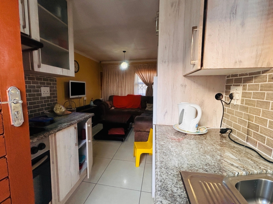 2 Bedroom Property for Sale in Savanna City Gauteng