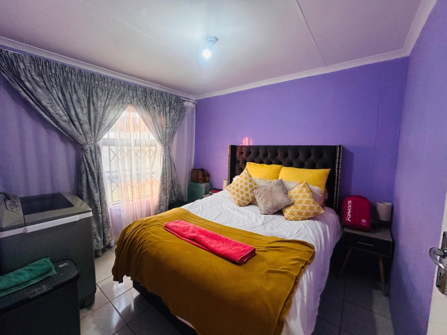 2 Bedroom Property for Sale in Savanna City Gauteng