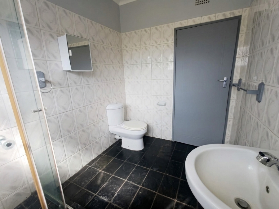 To Let 2 Bedroom Property for Rent in Risiville Gauteng