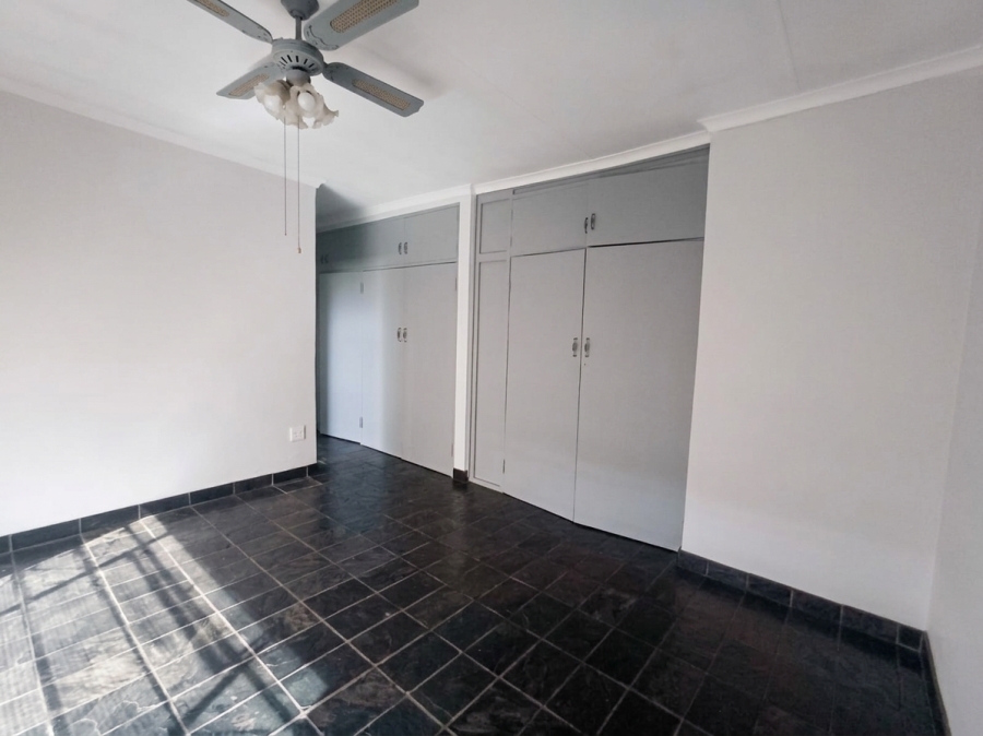 To Let 2 Bedroom Property for Rent in Risiville Gauteng