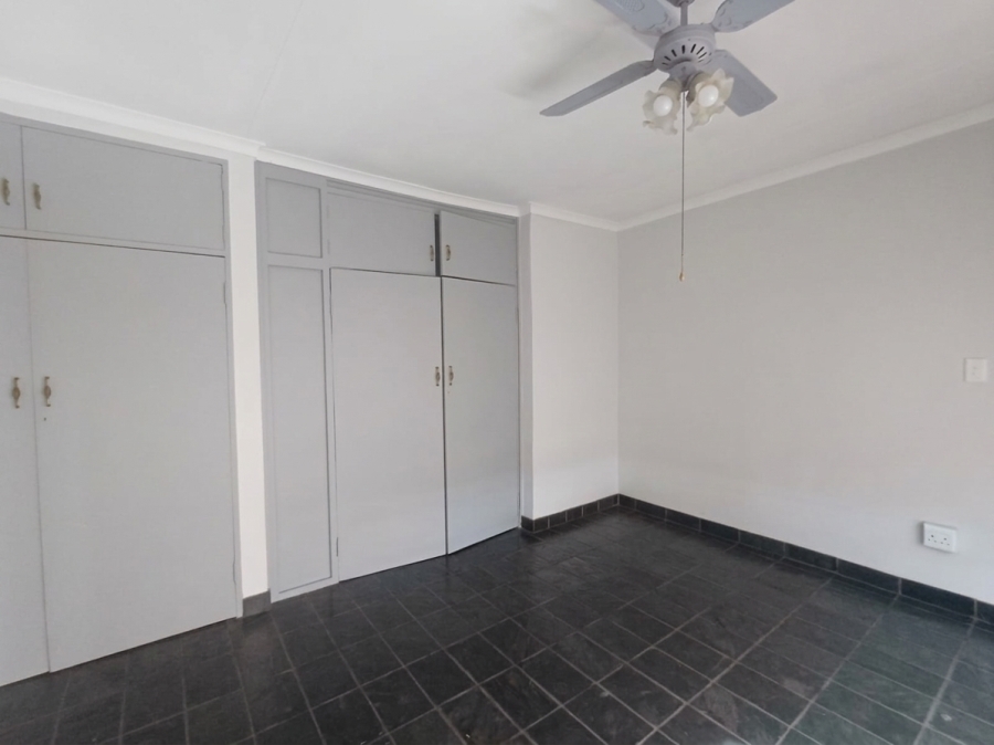 To Let 2 Bedroom Property for Rent in Risiville Gauteng