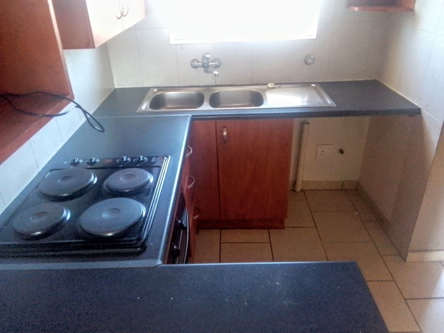 2 Bedroom Property for Sale in Groblerpark Gauteng