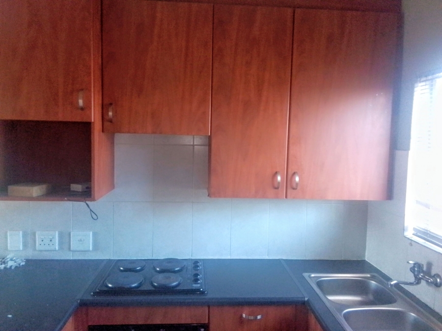 2 Bedroom Property for Sale in Groblerpark Gauteng