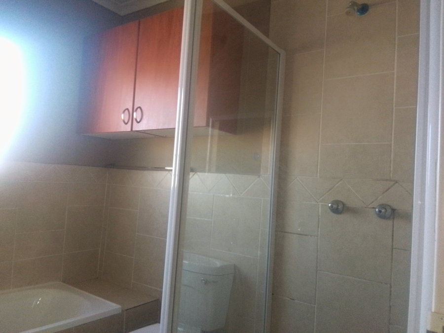 2 Bedroom Property for Sale in Groblerpark Gauteng