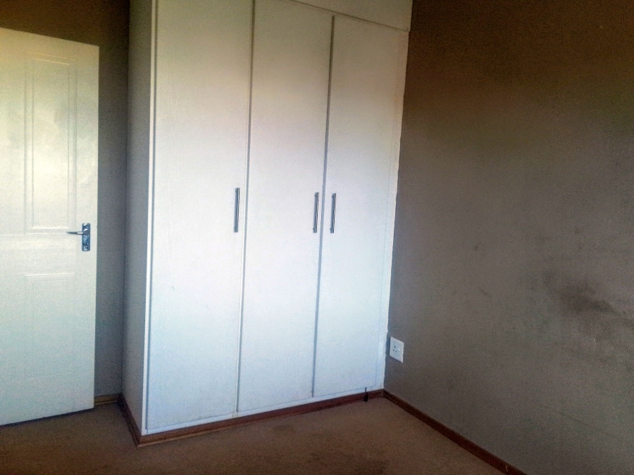 2 Bedroom Property for Sale in Groblerpark Gauteng