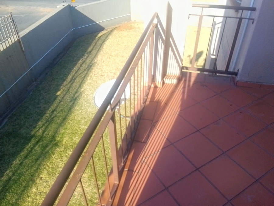 2 Bedroom Property for Sale in Groblerpark Gauteng