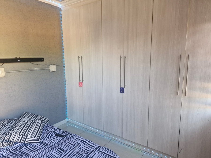 5 Bedroom Property for Sale in The Orchards Gauteng