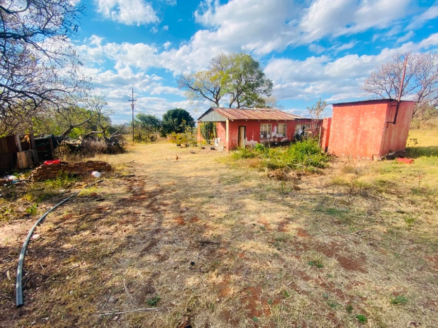 5 Bedroom Property for Sale in Vissershoek AH Gauteng