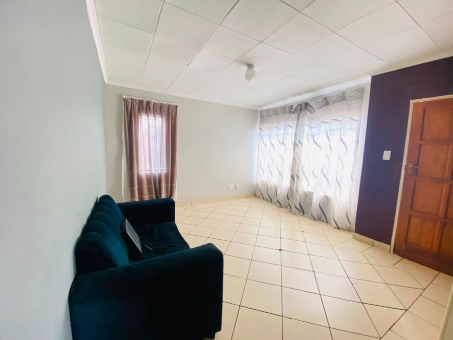 3 Bedroom Property for Sale in Rosslyn Gauteng