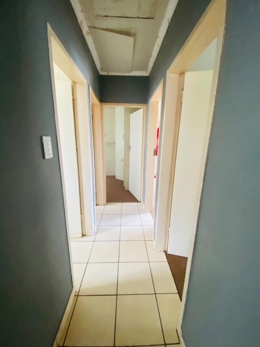 3 Bedroom Property for Sale in Rosslyn Gauteng