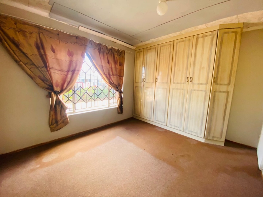 3 Bedroom Property for Sale in Rosslyn Gauteng