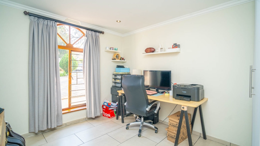 3 Bedroom Property for Sale in Lonehill Gauteng