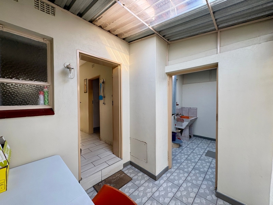 2 Bedroom Property for Sale in Dayanglen Gauteng