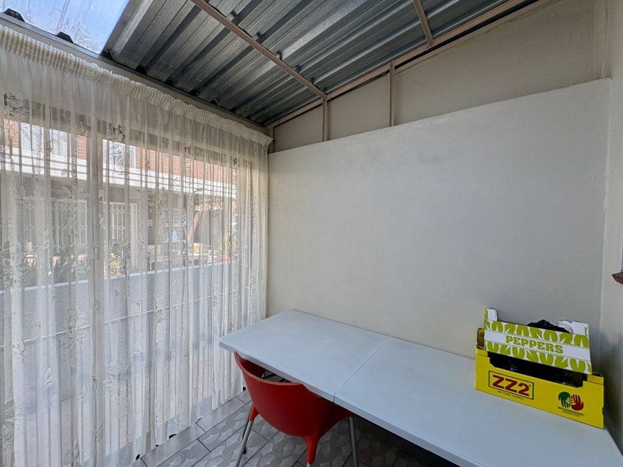 2 Bedroom Property for Sale in Dayanglen Gauteng