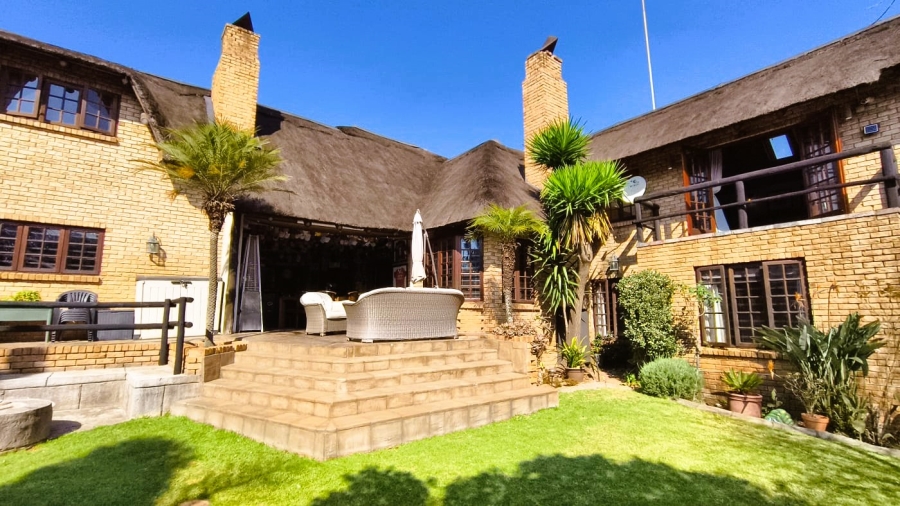 5 Bedroom Property for Sale in Brentwood Park Gauteng