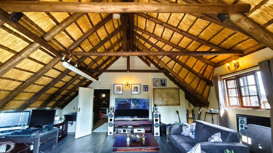 5 Bedroom Property for Sale in Brentwood Park Gauteng