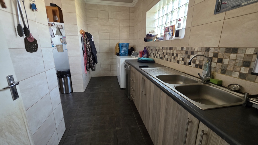3 Bedroom Property for Sale in Brakpan Central Gauteng