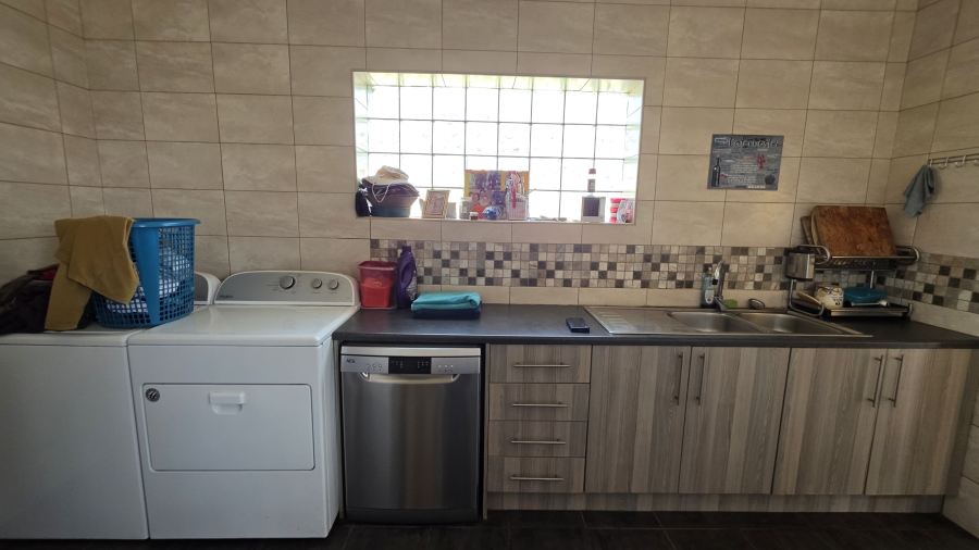 3 Bedroom Property for Sale in Brakpan Central Gauteng