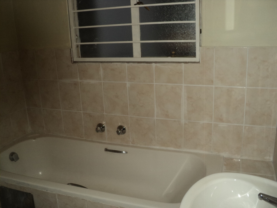 2 Bedroom Property for Sale in Birchleigh Gauteng