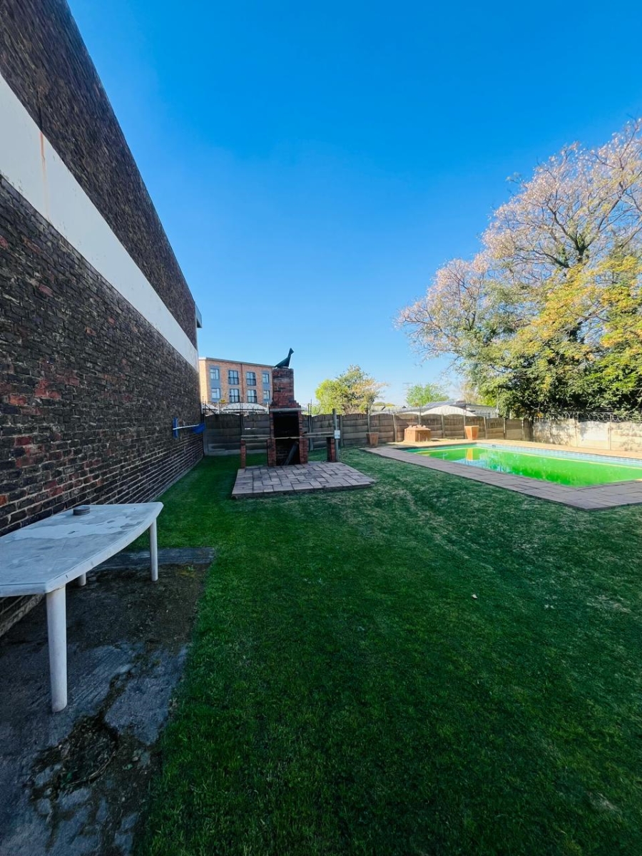 3 Bedroom Property for Sale in Birchleigh Gauteng