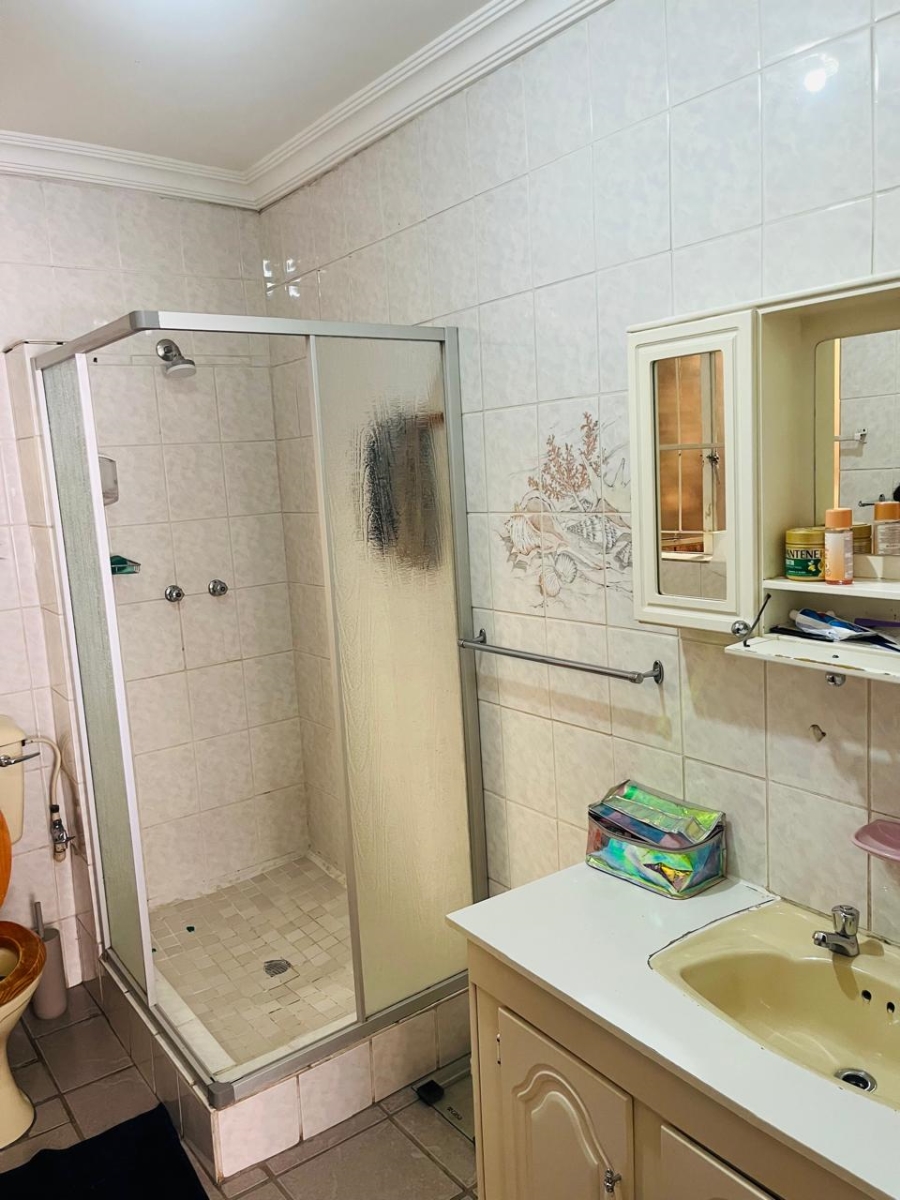 3 Bedroom Property for Sale in Birchleigh Gauteng