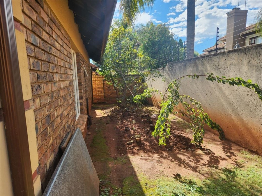 3 Bedroom Property for Sale in Glen Marais Gauteng