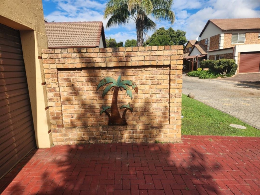 3 Bedroom Property for Sale in Glen Marais Gauteng