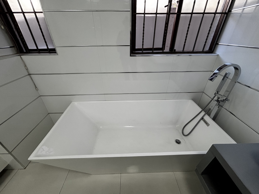 4 Bedroom Property for Sale in Morningside Gauteng