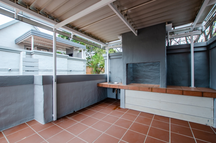 2 Bedroom Property for Sale in Rietvalleirand Gauteng