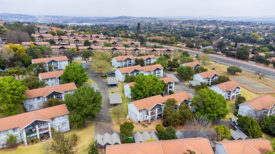 2 Bedroom Property for Sale in Rietvalleirand Gauteng