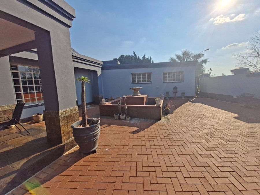 4 Bedroom Property for Sale in Aston Manor Gauteng