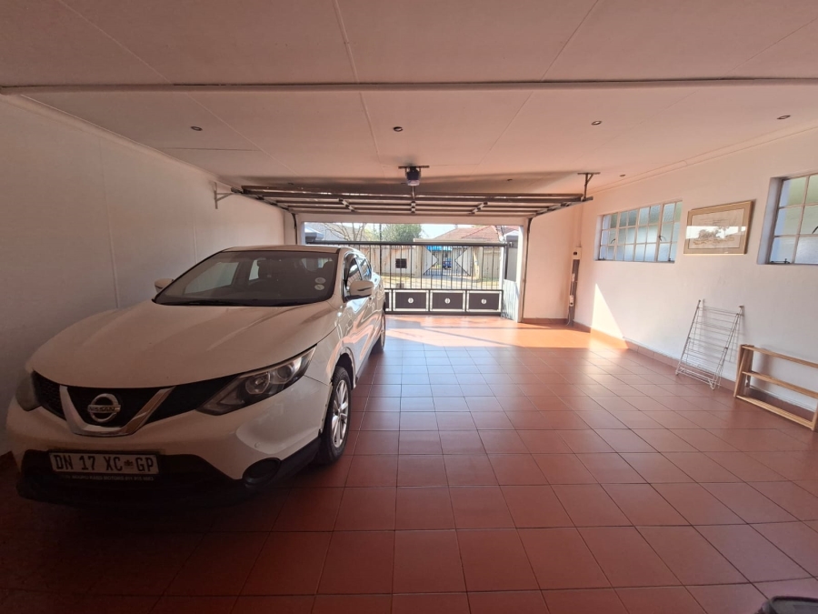 4 Bedroom Property for Sale in Aston Manor Gauteng