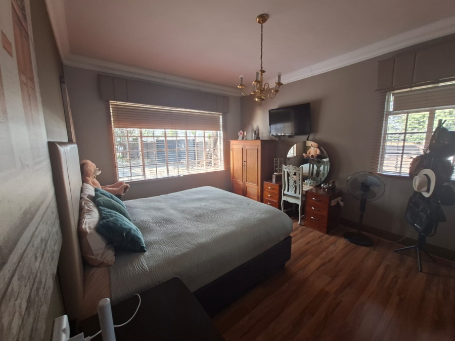 4 Bedroom Property for Sale in Aston Manor Gauteng
