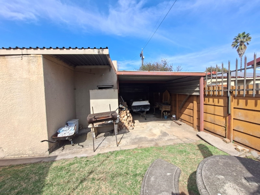 4 Bedroom Property for Sale in Van Dyk Park Gauteng